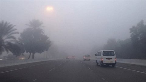 تنبيهات الأرصاد تشمل 3 مناطق: ضباب خفيف يحد من الرؤية حتى صباح الخميس