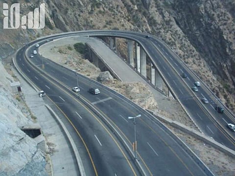 فتح طريق "هدا الطائف" بعد إغلاق استمر ساعات عدة