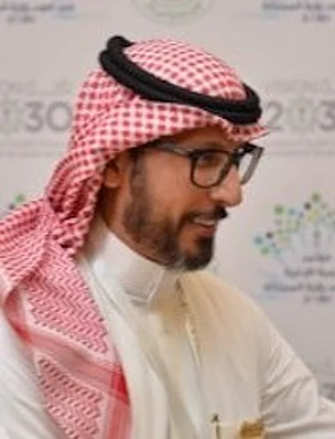 العتيبي: معهد الإدارة يدرّب 2039 موظفاً حكومياً على 83 برنامجاً تدريبياً