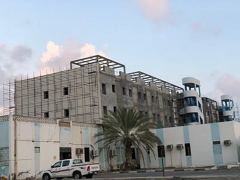 "فاجعة الفجر" في ذكراها الرابعة تُبقي "لوغاريتم" مستشفى جازان .. متى "قريباً"؟