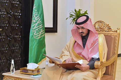 في أول يوم دوام من الطائف.. "بدر بن سلطان" يطلع على المشروعات الجامعية