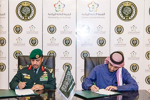 هيئة الرياضة ورئاسة الحرس الملكي توقعان مذكرة لتعزيز التعاون