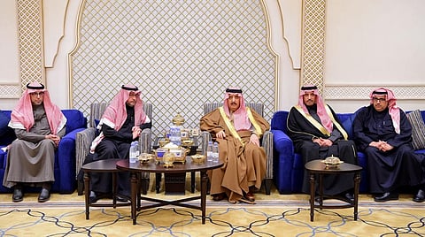 أسرة "السديري" تستقبل المعزين من الأمراء في وفاة والدتهم
