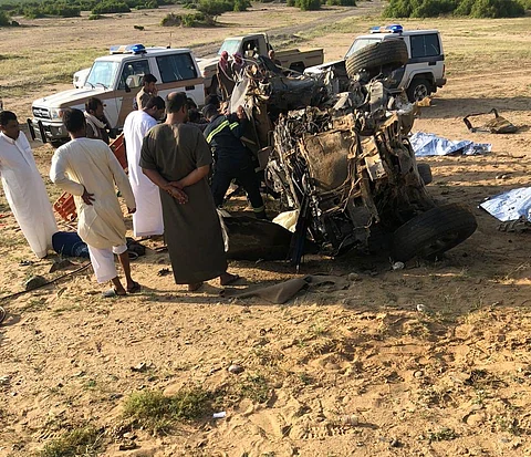 شقيق "مصاب حادث جرين الحجرة" يناشد نقله لعسكري الهدا من أجل والدته