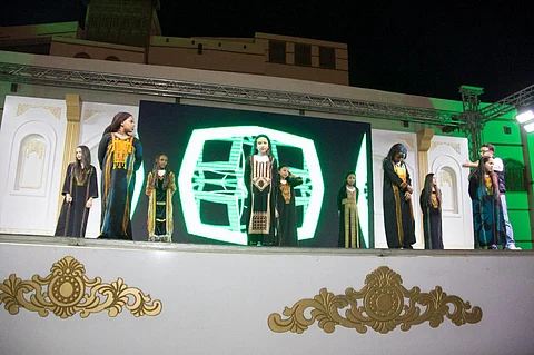 شاهد.. حزمة فعاليات متنوعة وعروض شعبية في "تاريخية ينبع"