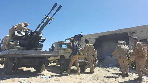 الجيش اليمني يُفشل تسللاً حوثيًّا إلى مواقعه جنوب الحديدة