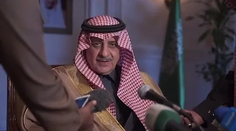 أمير تبوك: مشكلة الإسكان أصبحت من الماضي بدليل تواصل المنجزات
