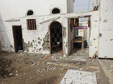 الحوثيون يستهدفون أحياء سكنية جنوب الحديدة بقذائف الهاون