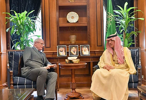 "الجبير" يبحث مستجدات الأزمة السورية مع المبعوث الأمريكي