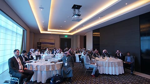 رابطة الدوري السعودي للمحترفين تعقد ورشة عمل تراخيص الأندية