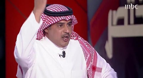 "الحارثي": شرفٌ لي إلقاء قصيدتين سنويًّا أمام القيادة.. وهذه "وقفة الحظ"