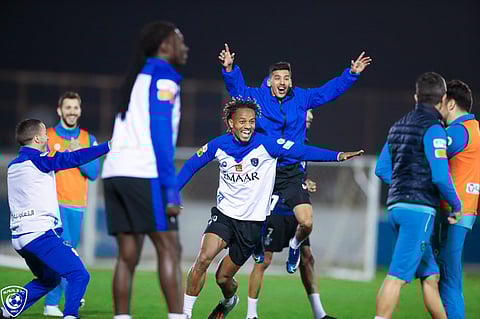 "عنابي سدير" يبحث عن الثأر.. صدارة الهلال في قبضة الفيصلي