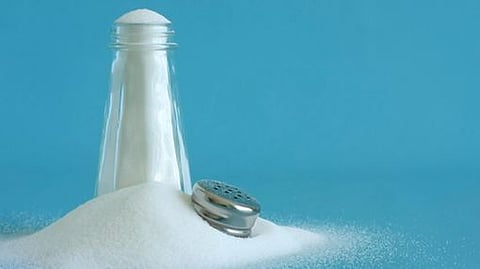 الملح.. هل يقلل الوزن؟ دراسة أمريكية جديدة تثير الجدل من جديد؟
