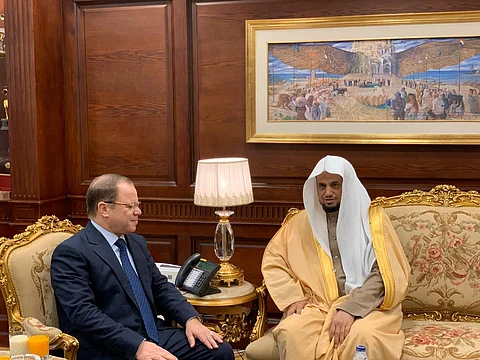 النائب العام يبحث مع نظيره المصري تعزيز العلاقات النيابية والحقوقية
