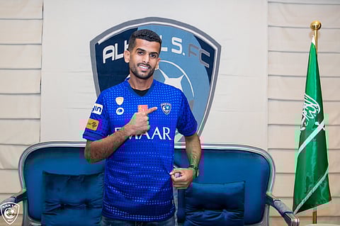 الهلال يتعاقد مع حارس الوحدة "الجدعاني"