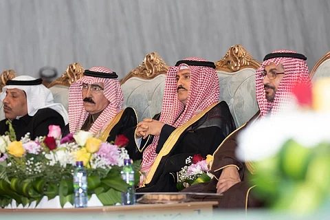 بالصور.. افتتاح مهرجان القريات الدولي للحمام الزاجل