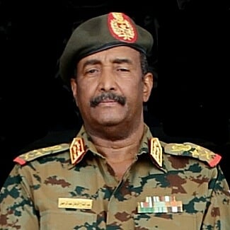 "البرهان" يوجِّه بسرعة إجلاء المواطنين السودانيين من "وهان" الصينية