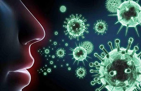 كيف انتقل فيروس كورونا من أول مصاب لعشرة آخرين؟