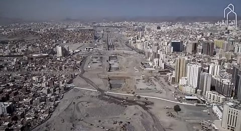 شاهد.. آخر مستجدات أعمال البنى التحتية لمشروع طريق الملك عبدالعزيز بمكة