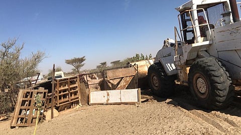 شاهد .. إزالة إحداثات غير نظامية بمساحة ١.٥ مليون م٢ جنوب الطائف