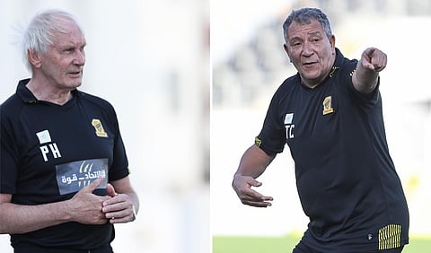 الاتحاد يقيل الهولندي تين كات من منصبه ويعين مساعده مدربًا للفريق