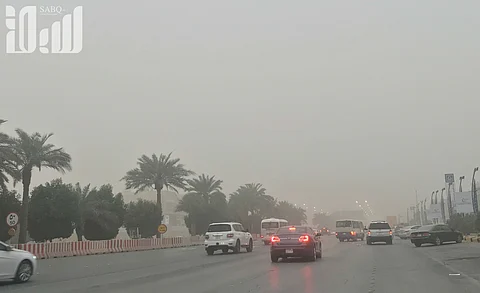 "الأرصاد" تحذّر من رياح نشطة وأتربة على الرياض والمدينة ومكة ونجران