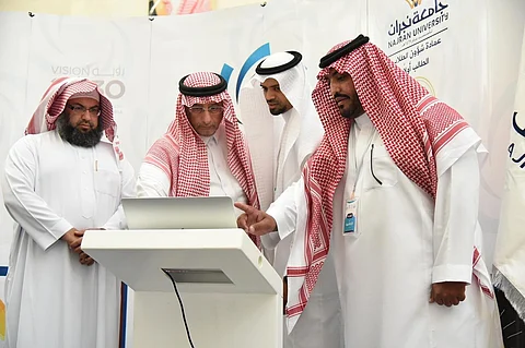 مدير جامعة نجران يُدشن فعاليات الأولمبياد الثقافي 2020
