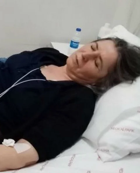 التهمة الجاهزة.. اعتقال مريضة سرطان في تركيا بدعوى "إهانة أردوغان"