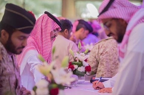 إقبال كبير على منتجات "سكني" يجبر "الحرس" على تمديد المعرض