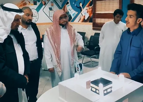 شاهد .. طالب من "تعليم الرياض" يتقدم بابتكار يواجه كورونا ويحمي الحرم المكي من الفيروسات