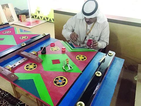 بالصور.. جناح المملكة يجذب زوار مهرجان الموروث الشعبي بالكويت