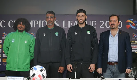 بهكلي: السومة وبلايلي سيدعمان الأهلي في مواجهة الاستقلال