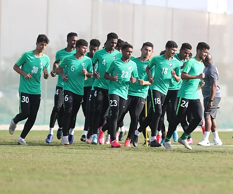 الأخضر الشاب يعاود تدريباته بعد الرباعية بمرمى فلسطين في كأس العرب