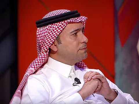 تأثر بصورة والده والأبيات.. "الحقيل": لا فوضى بسوق العقار ونسبة التملك ارتفعت