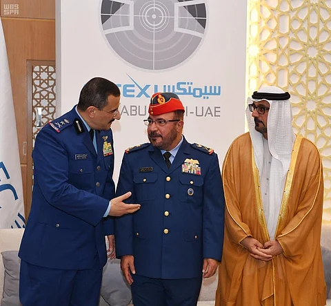 قائد القوات الجوية يترأس وفد القوات المسلحة بافتتاح "يومكس وسيمتكس 2020"