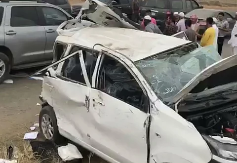 "حادث مروّع يجمع 3 مركبات" يصرع طالبتين بصامطة ويصيب 3 بينهم سائق
