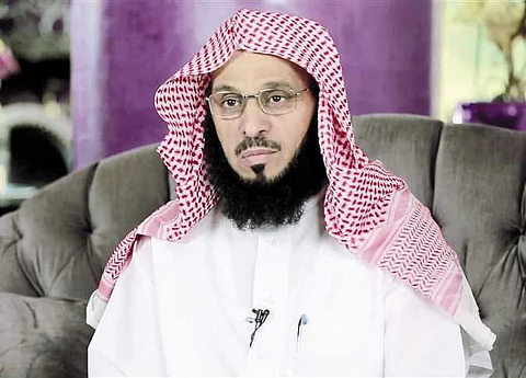 "رصاصات القرني" أوجعت "الإخوان" فشنّوا هجومهم.. وللسعوديين موقف شجاع #كلنا_عايض_القرني