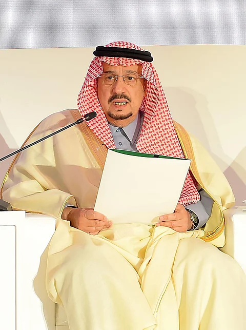 أمير الرياض مفتتحاً "المنتدى الإنساني": تجتمعون اليوم لمهمة إنسانية نبيلة في ظل أزمات عالمية عدة