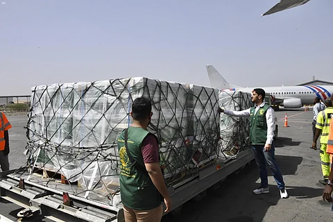 وصول طائرة إغاثية سعودية على متنها 100 طن مساعدات لجيبوتي
