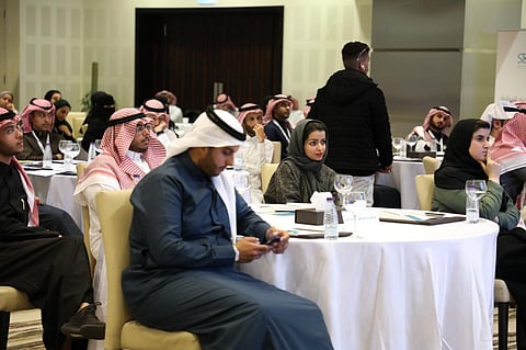 شاهد.. "سلام" يواصل إعداد 65 شابًّا وشابة للتواصل العالمي