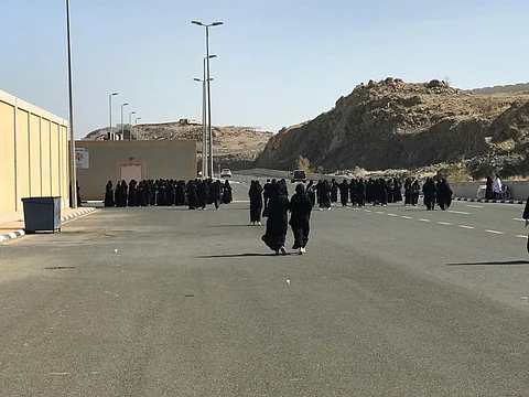 أكثر من 3000 سيدة يشاركن في فعالية المشي بجامعة الملك خالد