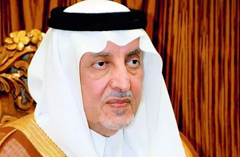 خالد الفيصل ينظم قصيدة جديدة بعنوان "سلايل كحيلان"