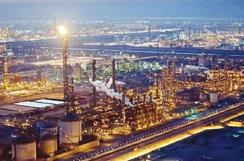 تداعيات "كورونا" في الجبيل.. إيقاف الأنشطة وإعفاء موظفي الشركات من خارج المحافظة من الحضور