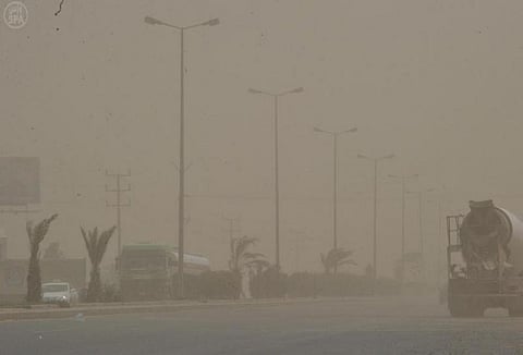 "مدني جازان" يحذّر من تقلبات جوية تستمر حتى 7 مساء