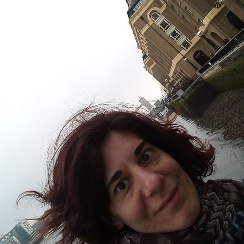 لم تحتمل أن تكون قد أضرت أحدًا.. انتحار ممرضة إيطالية بعد إصابتها بـ"كورونا"