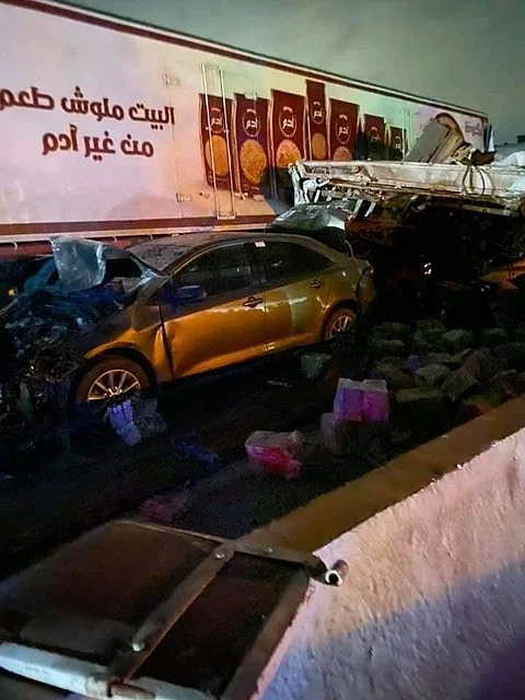 في وقت الحظر.. مصرع وإصابة 35 شخصًا في حادث سير مروع بمصر