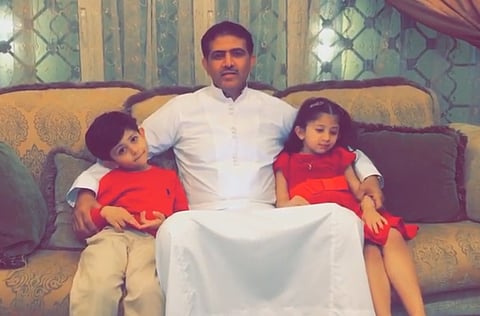 "الهريفي" : من أجل الوطن.. البقاء في المنزل مع الأسرة ومنع التجول