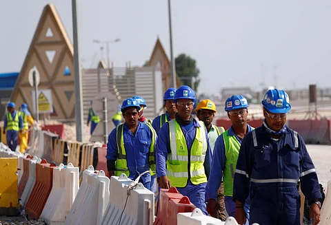 رعب "كورونا".. قطر تلزم القطاع الخاص بعمل 80 % من موظفيه عن بعد