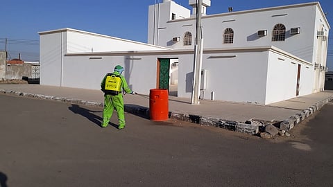 خلال 20 يوماً.. "بلدية خليص" تنفذ 1030 جولة رقابية وتطهر 320 موقعاً