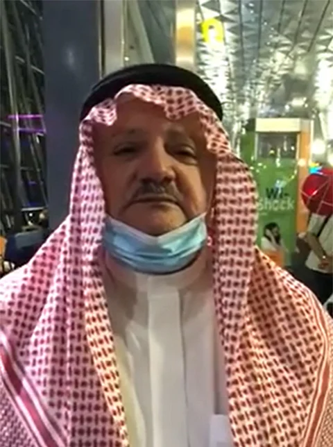 فيديو.. سفير المملكة بجاكرتا يشرف على أول طائرة لعودة السعوديين لأرض الوطن